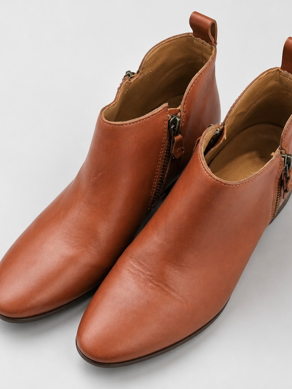 Vionic Cecily Leather Ankle Boots Women's 7.5 Cognac Brown Side Zips - Picture 5 of 13